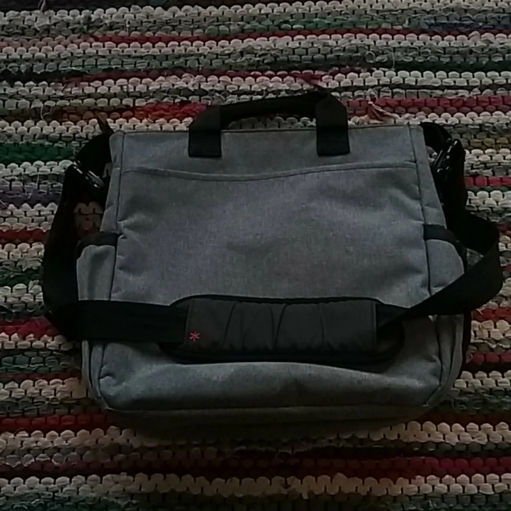 Skip Hop Messenger Diaper Bag with Changing Pad